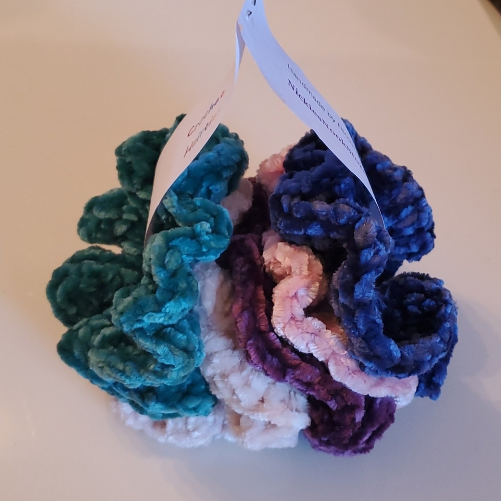 5 Handmade Crochet Scrunchies - Picture 8 of 8